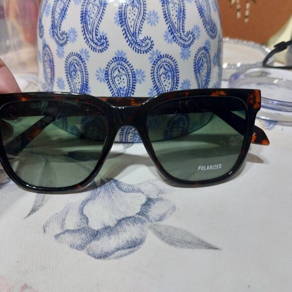 Quay Australia Sunglasses Tortoise Trendy Stylish Chic Summer Shades - Picture 2 of 11